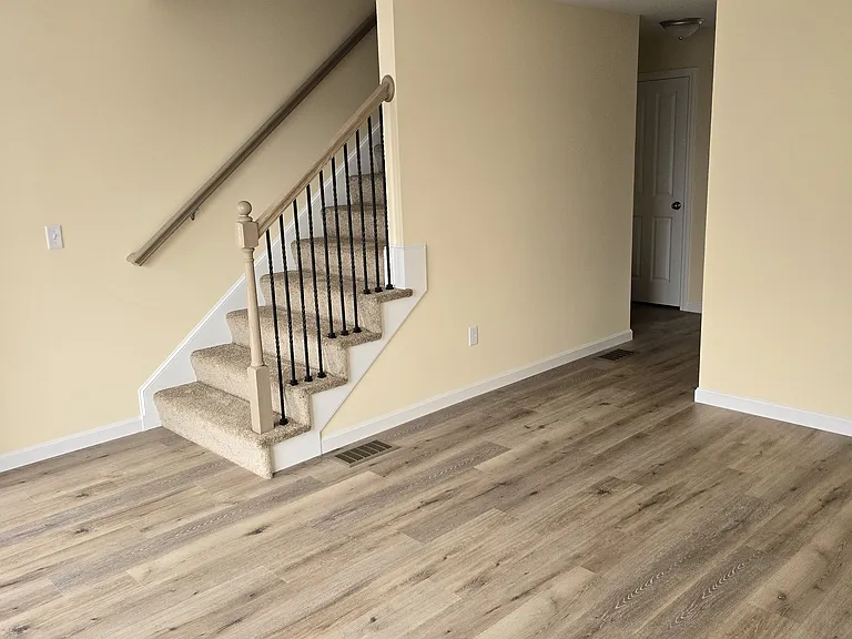 2-5 Megway Ct — Photo 18