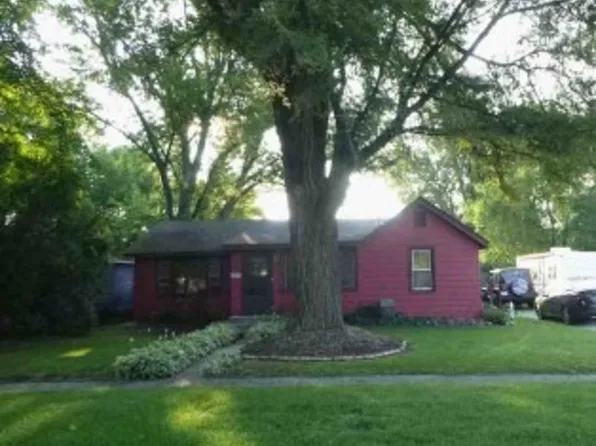 23915 Ivy St, Schneider, IN 46376