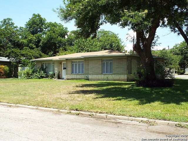 1st image of 411 Concord Pl