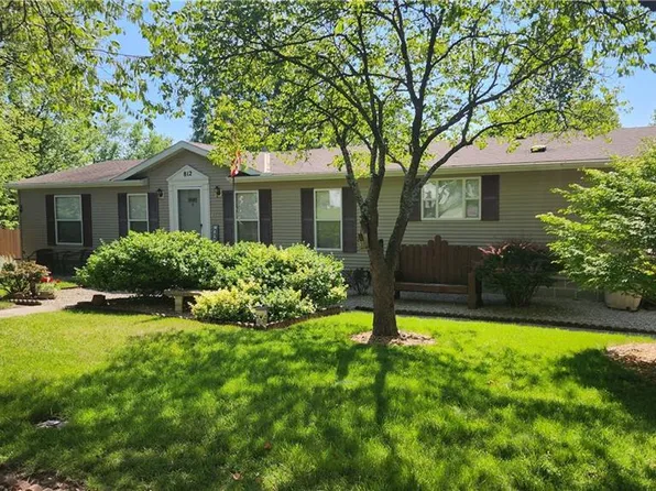 812 S Clay St, Gallatin, MO 64640