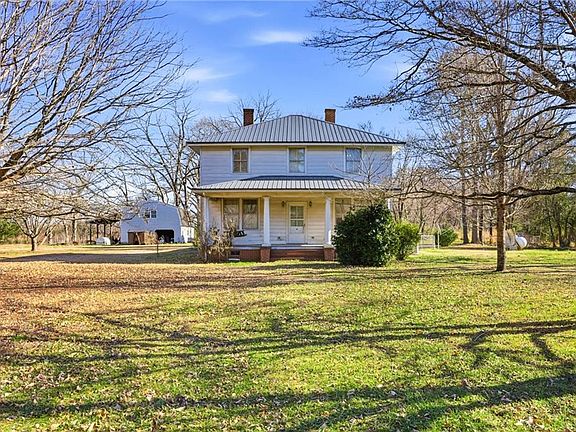 2nd image of 24581 Delaware Rd