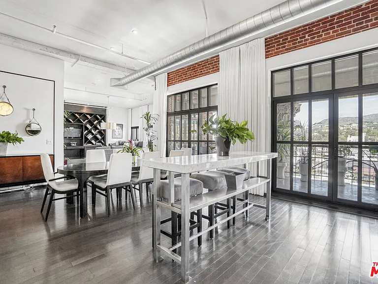 1645 Vine St #1007 — Photo 13