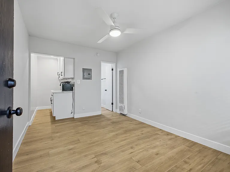 4170 Inglewood Blvd #1 — Photo 6