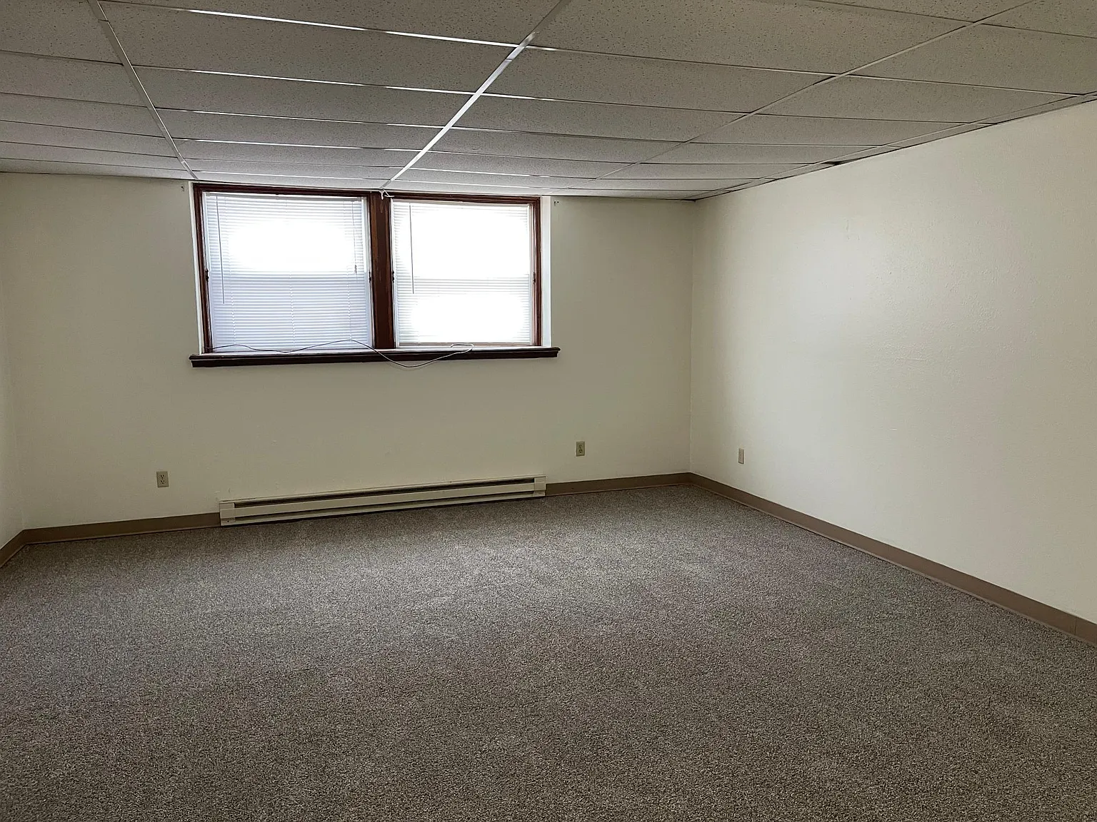 2 bed, 950 sqft, $1,225 — Photo 2