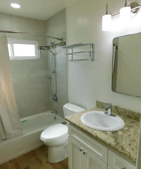 8428 Amigo Ave #10 — Photo 12