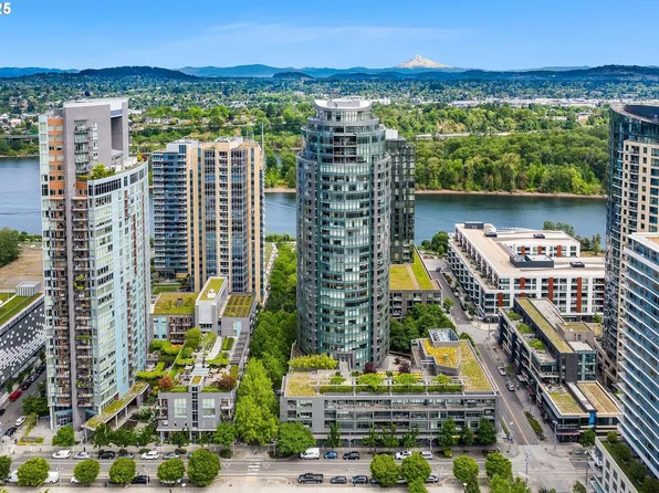 3601 SE River Pkwy Unit 2108, Portland, OR 97239