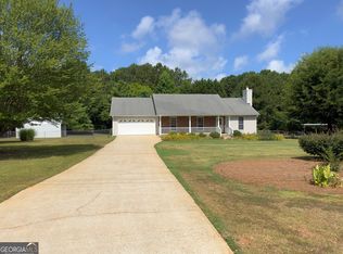 195 Old Mill Dr, Locust Grove, GA 30248