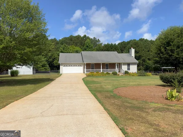 195 Old Mill Dr, Locust Grove, GA 30248
