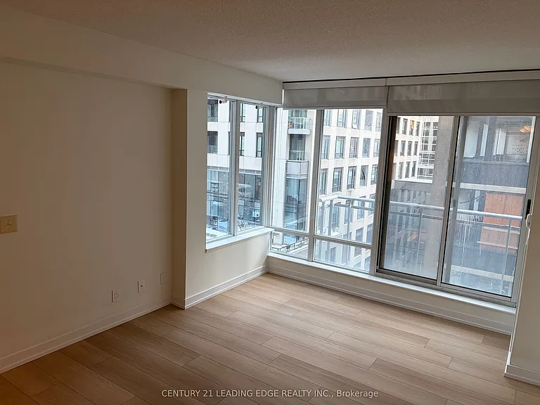 8 Colborne St #1103 — Photo 9