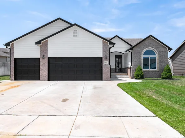 2213 S Michelle St, Wichita, KS 67207