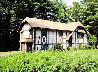 697 Pound Hill Rd, North Smithfield, RI 02896