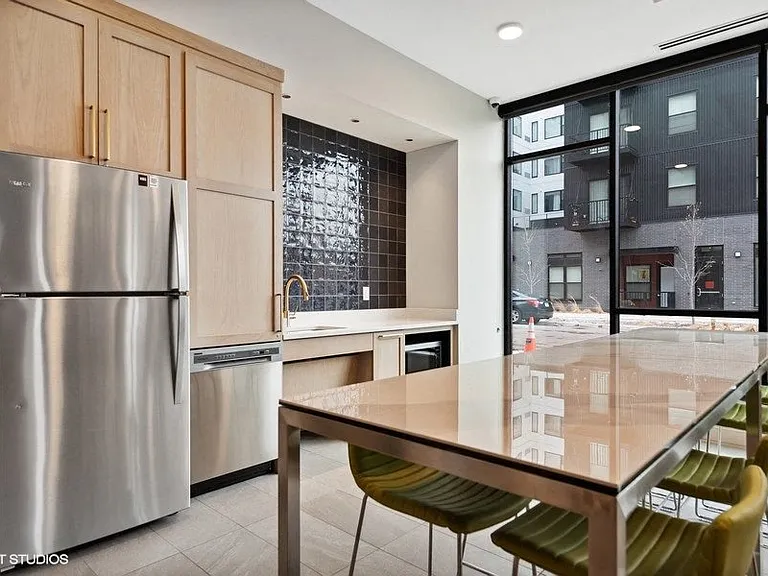 Lago Apartments — Photo 49