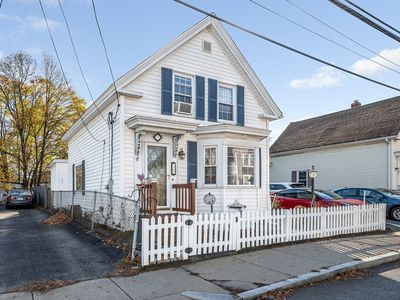 13 Lundberg St, Lowell, MA, 01852