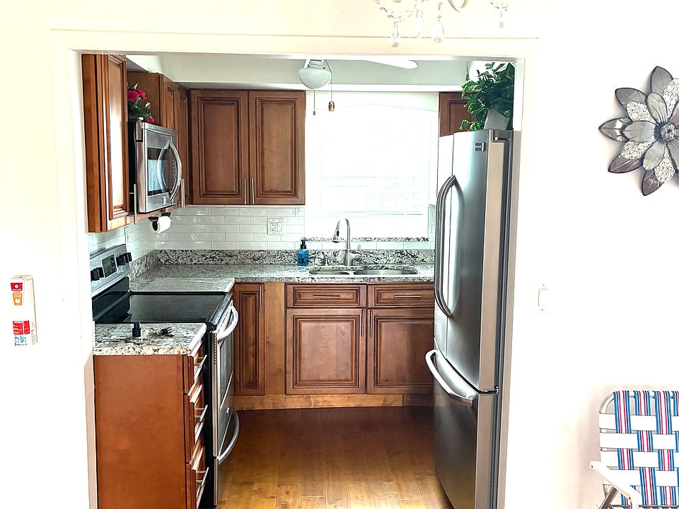 1st image of 2647 Emory Dr W