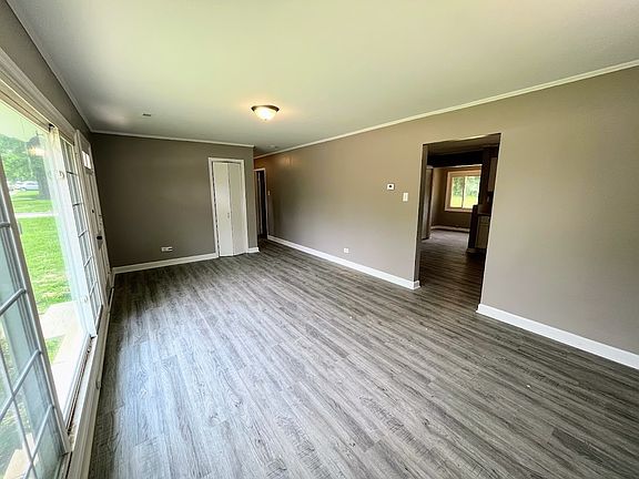 4th image of 104 Blackhawk Dr