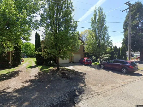 213 SE 3rd St, Battle Ground, WA 98604