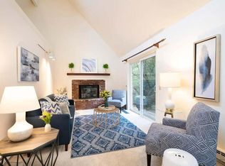 121 Satucket Rd, Brewster, MA 02631