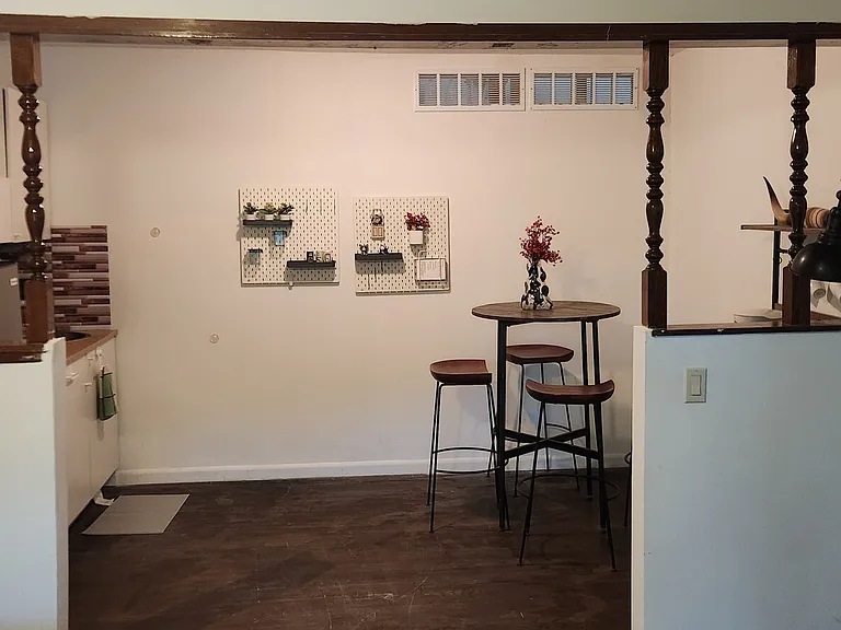 Lamar St — Photo 15