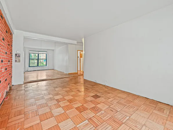 209 Clinton Avenue image 10 of 16