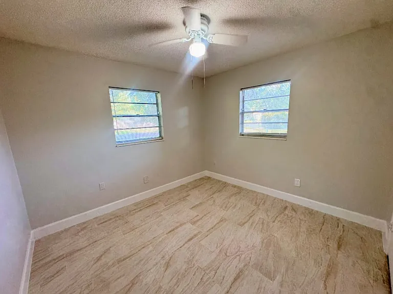 201 E Buchanon Ave #2 — Photo 13