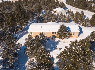 351 Pine Ridge Rd, Moorcroft, WY 82721