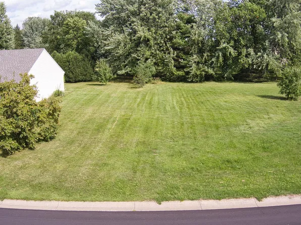 1041 3rd Ave NE, Milaca, MN 56353