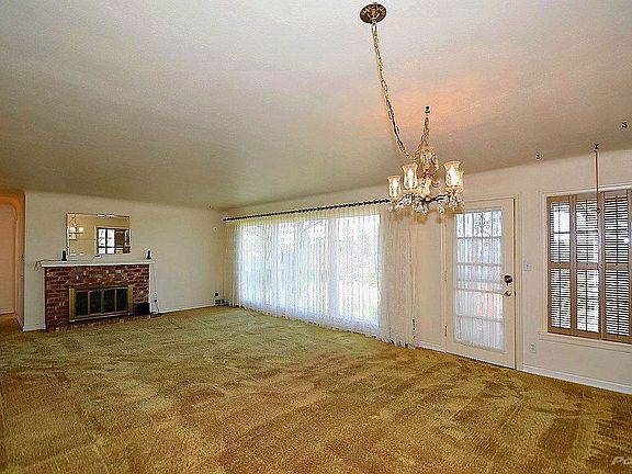 003_Living Room