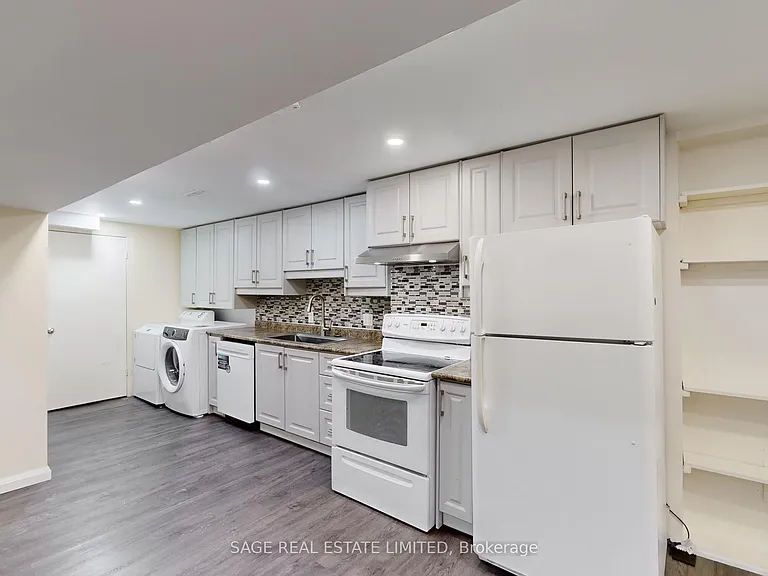 64 Durness Ave #BASEMENT — Photo 7