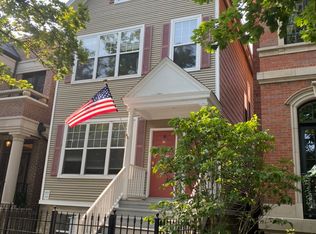 1221 W Nelson St #1R, Chicago, IL 60657