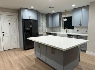 957 W 10th St, Mesa, AZ 85201