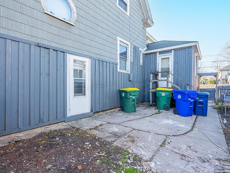 803 N. Broadway — Photo 21