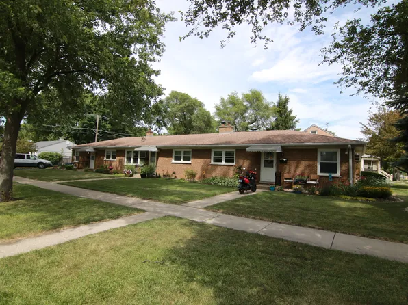 5 N Washington St #5, Westmont, IL 60559