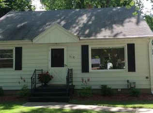 618 N Locust St, Green Bay, WI 54303