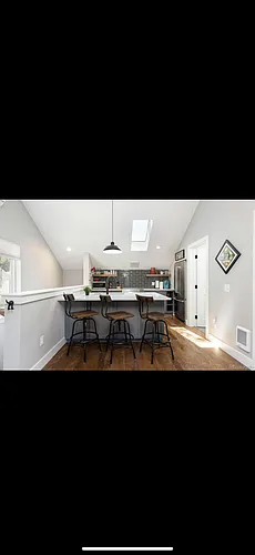 4327 1/2 N Wolff St Photo 1