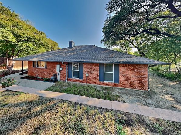 9382 Live Oak Ln