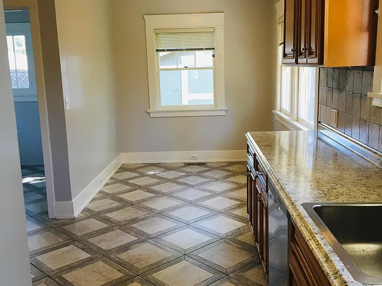 1122 Channing Ave — Photo 16