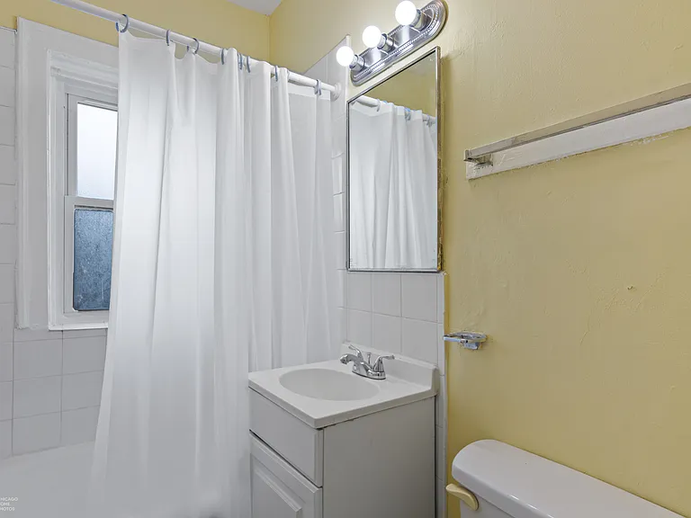 6726 N Bosworth Ave #2S — Photo 16