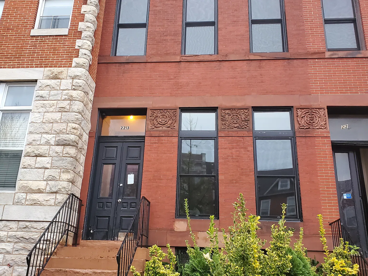 1 bed, 975 sqft, $1,325 — Photo 1