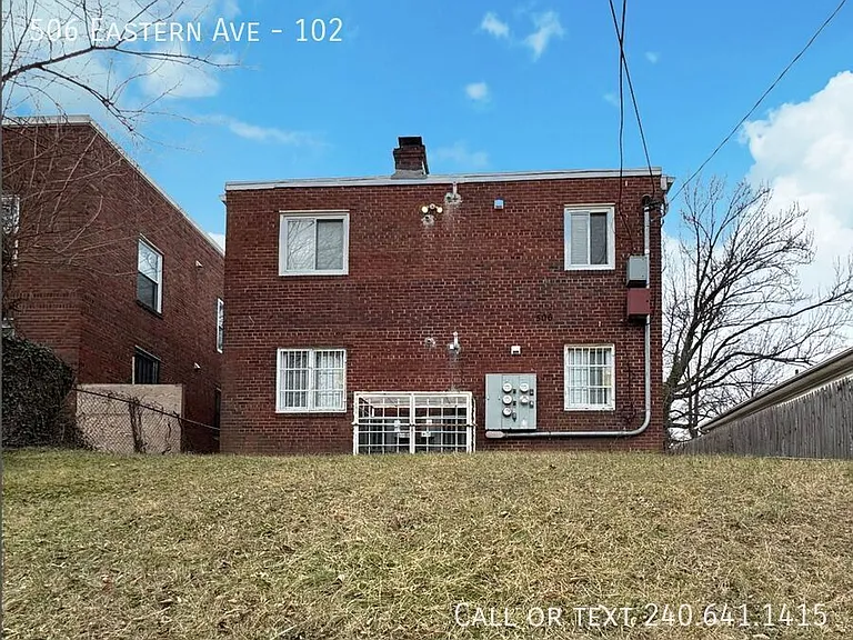 506 Eastern Ave NE #102 — Photo 13