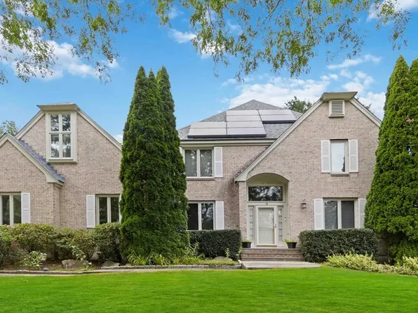 18 Darlene Dr, Southborough, MA 01772