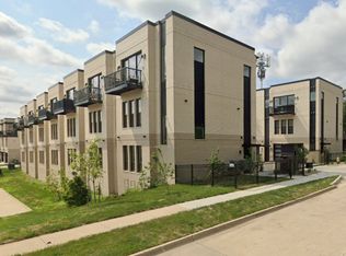 928 12th St, Des Moines, IA 50309