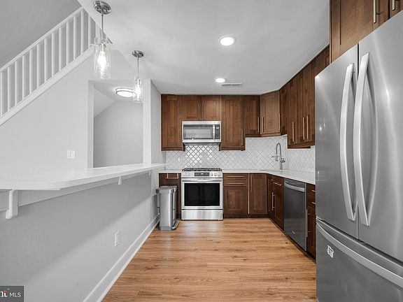 5th image of 1630 Welsh Rd #40E