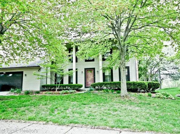 1030 Fairmount Dr, Ann Arbor, MI 48105