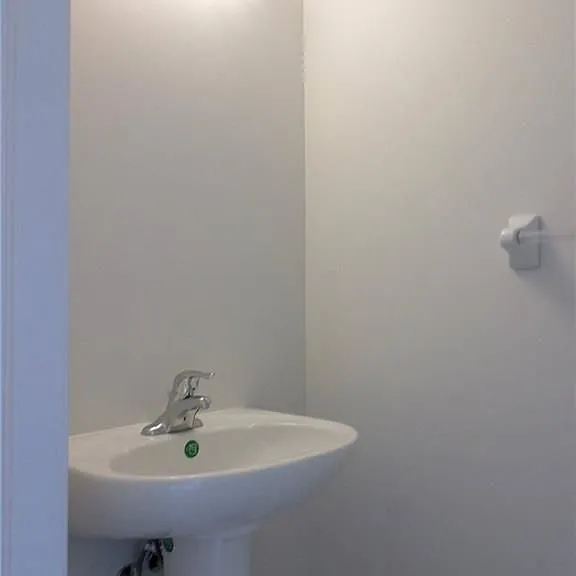 275 Powell Rd — Photo 6