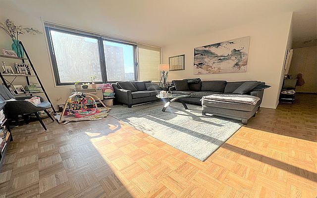1st image of 1623 3rd Ave APT 26G