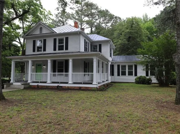 22093 Main St, Courtland, VA 23837