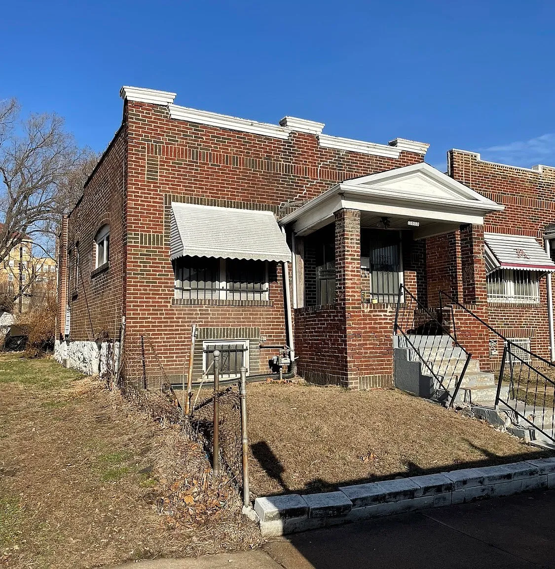 2 bed, 945 sqft, $850 — Photo 1