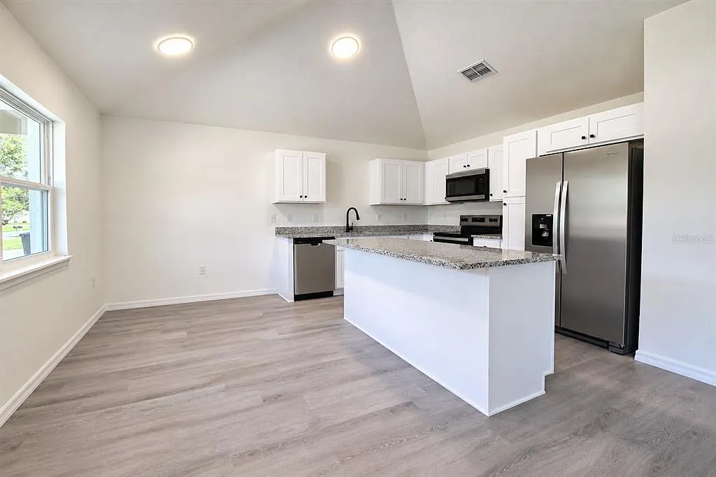 14173 SW 60th Ter — Photo 4