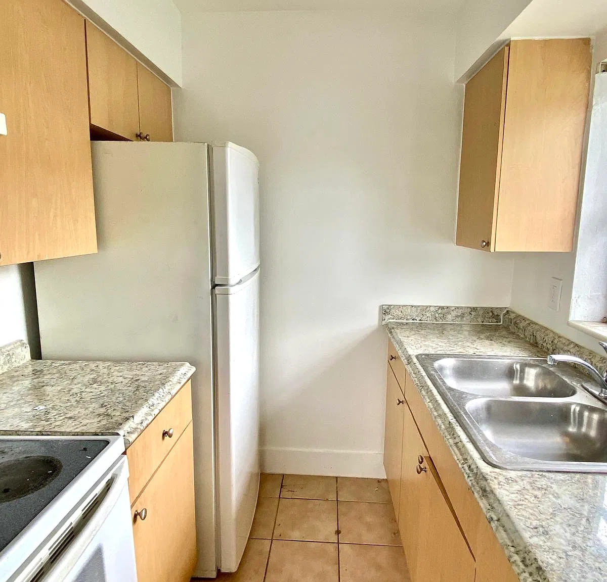 2 bed, 900 sqft, $1,800 — Photo 4