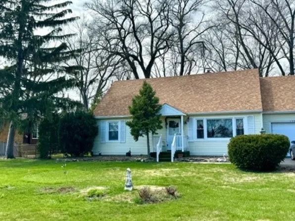 1330 S Wayside Dr, Villa Park, IL 60181